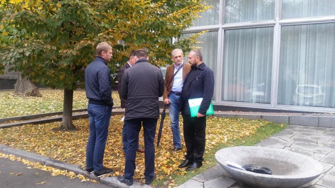 Народні депутати разом з активістами обговорили питання зниження вартості розмитнення авто – 04