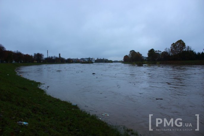 Рівень води у Латориці в межах Мукачева, Кольчина та Чинадієва сильно піднявся – 11