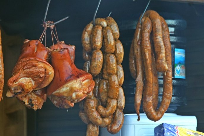 "Червене вино 2018": чим пригощають закарпатців та скільки доведеться витратити – 16