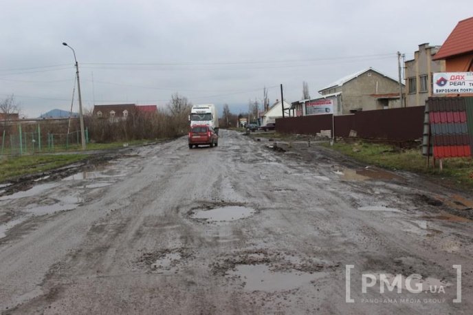 Пряшівська-об’їзна у Мукачеві: стан дороги, який шокує – 09 Пряшівська-об’їзна у Мукачеві: стан дороги, який шокує – 09