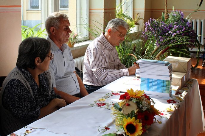 На Хустщині презентували новодрук "Викресане серцем" Василя Ігната – 01