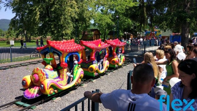 1200 дітей відпочивали у парку «Перемога» – 07