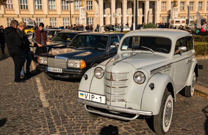 115 автомобілів презентували на виставці в Ужгороді – 03