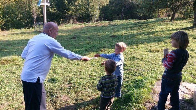 Москаль побував на богослужінні в оновленій дерев’яній церкві на Великоберезнянщині – 05