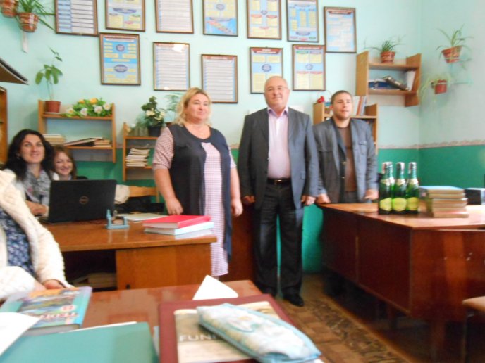 Освітяни Тячівщини та Рахівщини приймали вітання з нагоди Дня вчителя – 02