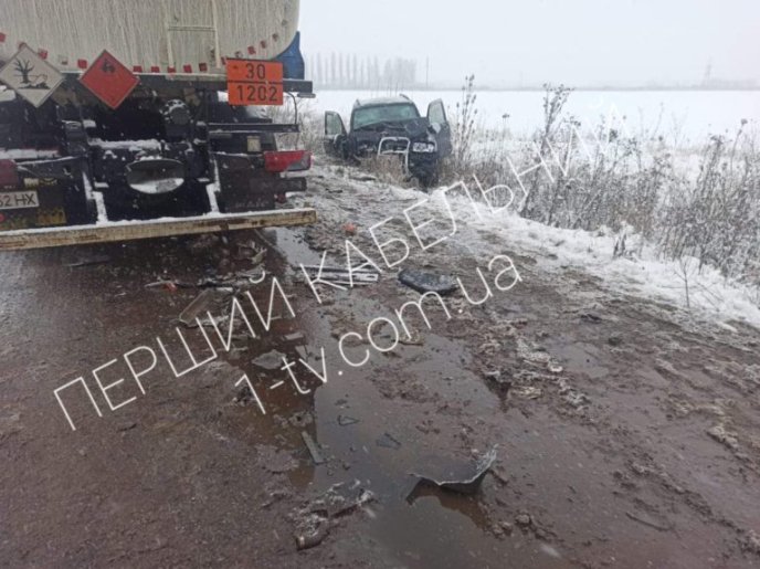 Вранці у Мукачеві трапилась аварія. Постраждало двоє людей – 02 Вранці у Мукачеві трапилась аварія. Постраждало двоє людей – 02