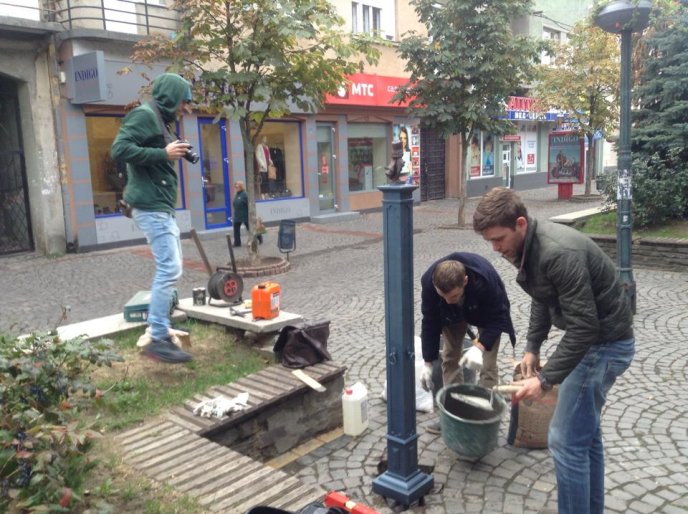 У центрі Мукачева з’явився міні-пам’ятник Ференцу Ракоці ІІ – 04