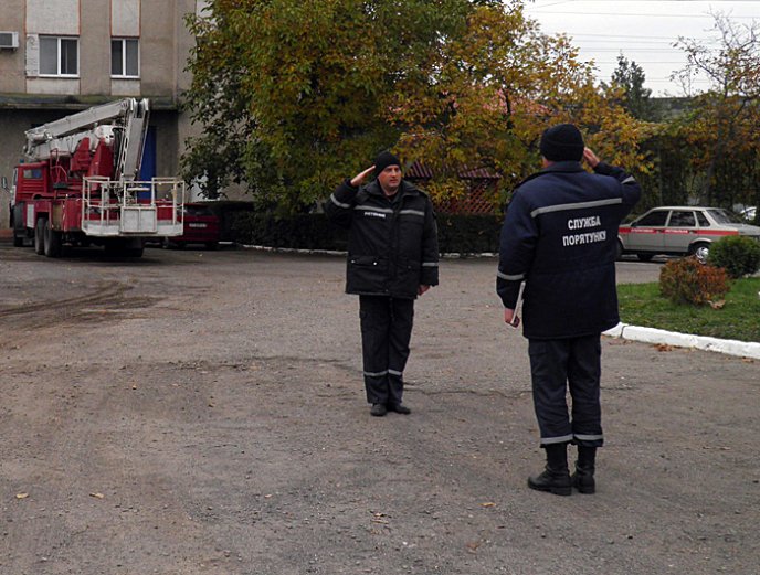 Рятувальників обласного центру перевірили на готовність до надзвичайних ситуацій – 02