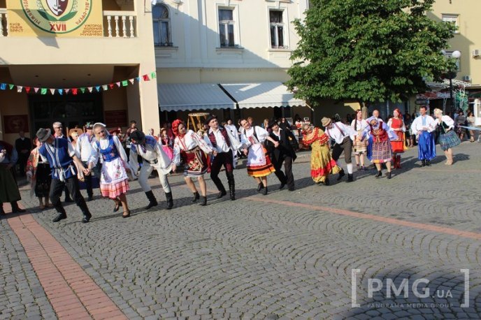 У Мукачеві відкрили фестиваль театральних колективів "Етно-Діа-Сфера" – 20