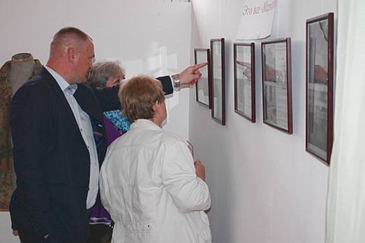 Маріупольські художниці розповіли ужгородцям про війну власним пензлем – 05