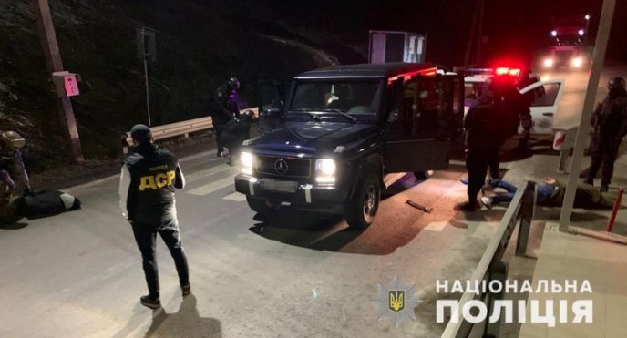 Планували встановити контроль над регіоном: поліція розповіла про затримання банди – 01