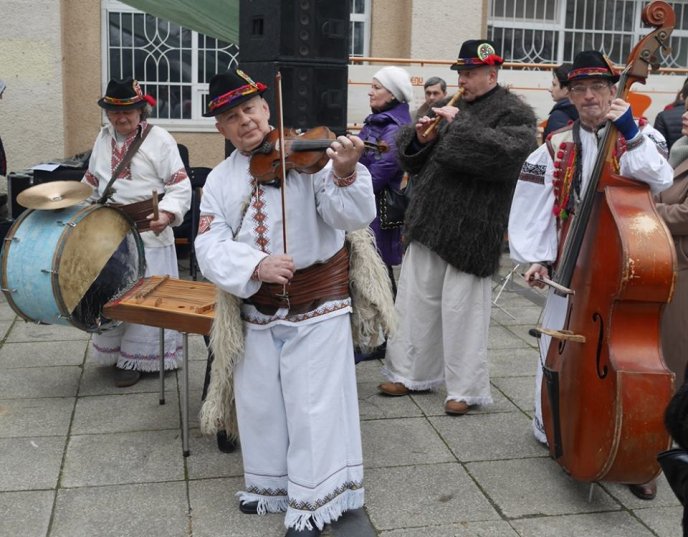 В Ужгороді відкрили фестиваль медовухи – 07