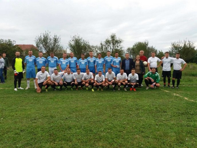 Як на Тячівщині підтримують футбол – 01