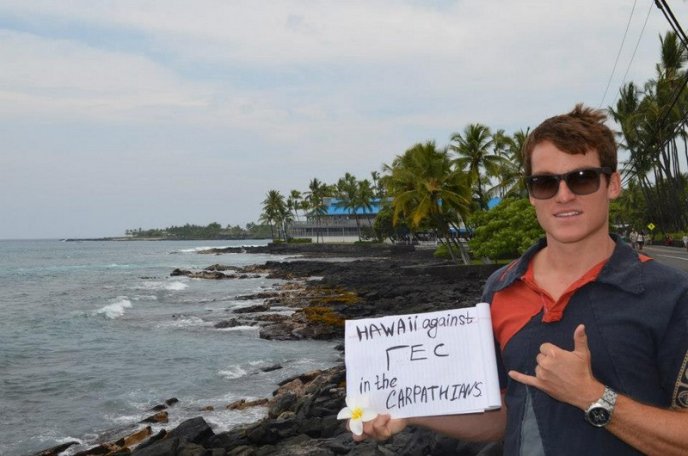 Люди зі США, Канади, Великобританії та інших країн світу протестують проти будівництва в Карпатах міні-ГЕС (ФОТО) – 01