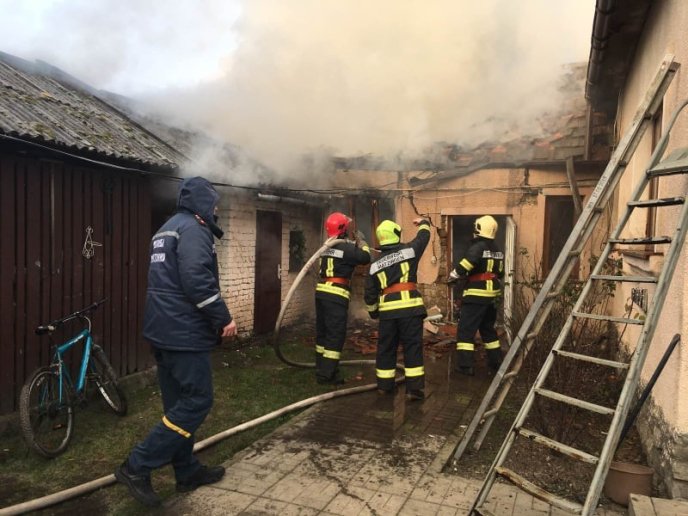 Мешканець Перечина отримав страшні опіки внаслідок пожежі – 05