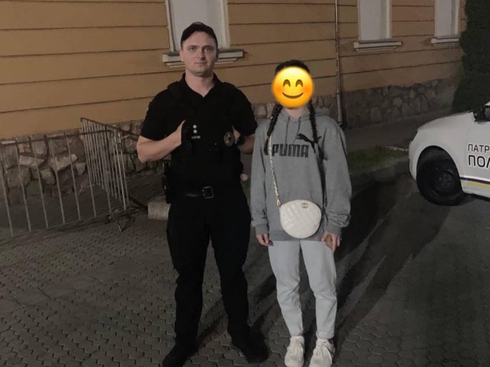 У Мукачеві розшукали дівчину, яка пішла з дому і не виходила на зв‘язок – 01