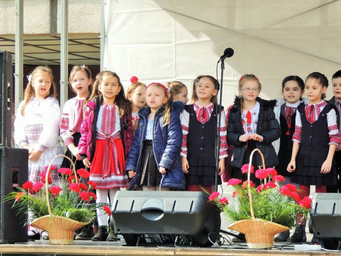 У Берегові розпочався перший весняний ярмарок – 14