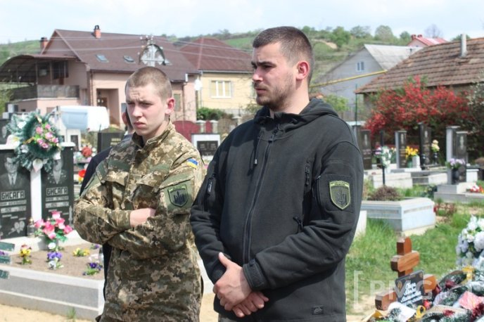 На Мукачівщині освятили пам’ятний знак бійцю АТО Олегу "Скіфу" Сидору – 05