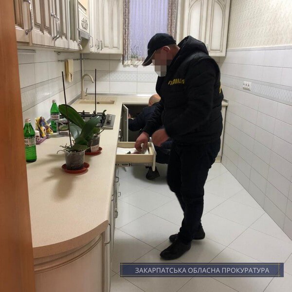 Судитимуть голову однієї з ОТГ Мукачівщини і його спільників – 01 Судитимуть голову однієї з ОТГ Мукачівщини і його спільників – 01