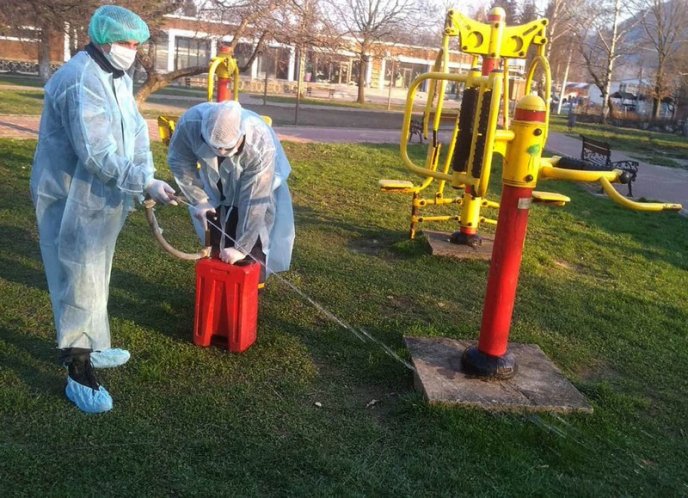 Закарпатські рятувальники надають допомогу українцям на кордоні – 05