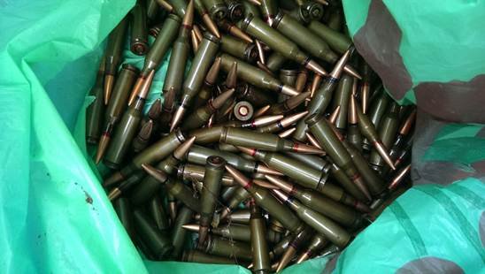 Біля Ужгорода працівники СБУ виявили схованки з боєприпасами – 02