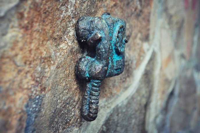 В Ужгороді відкрили нову міні-скульптуру, присвячену зв’язку – 05