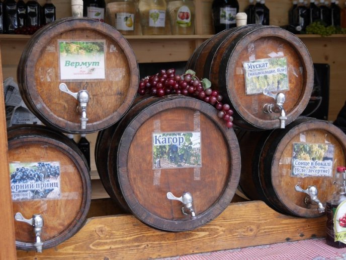 В Ужгороді розпочався новорічно-різдвяний ярмарок – 05