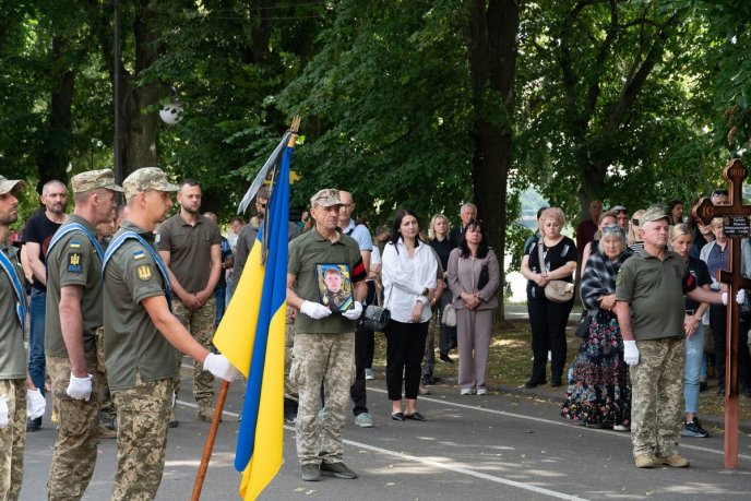 Закарпаття попрощалось із молодим захисником – 05