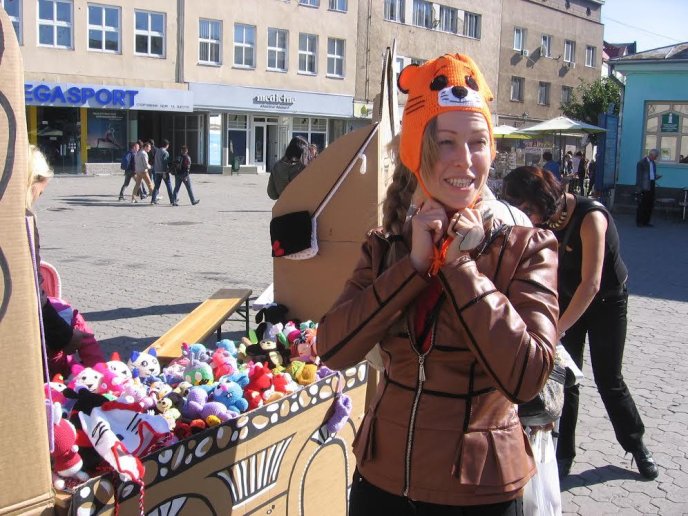 В Ужгороді стартував ляльковий ярмарок  – 06