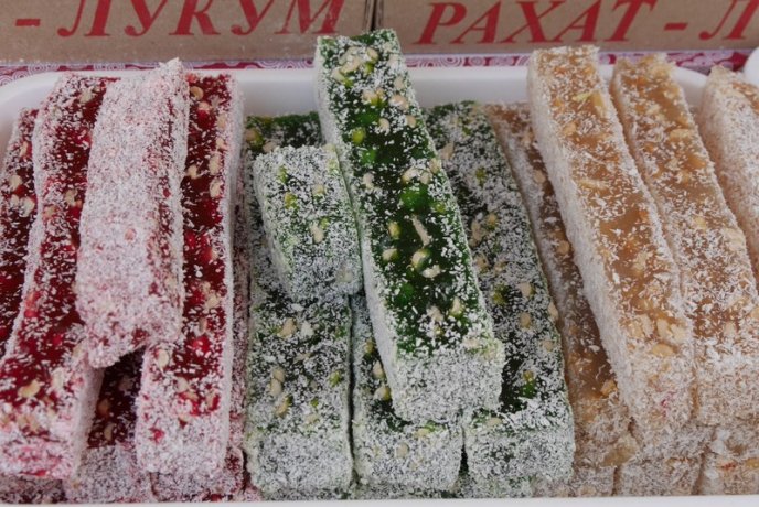 Для любителів ласощів в Ужгороді з’явилася «Солодка вулиця» – 08