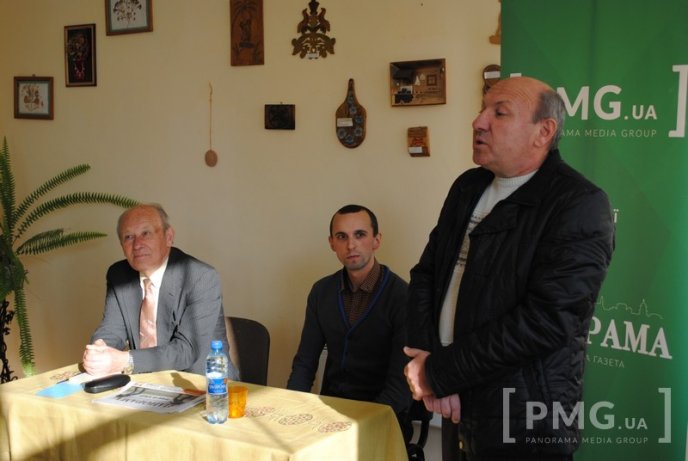 Журналісти "Панорами" зустрілись із жителями Великих Лучок – 05 Журналісти "Панорами" зустрілись із жителями Великих Лучок – 05