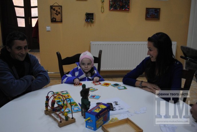 Олександр Ледида відвідав у Мукачеві Обласний центр соціально-психологічної реабілітації дітей та молоді з функціональними обмеженнями (ФОТО) – 17