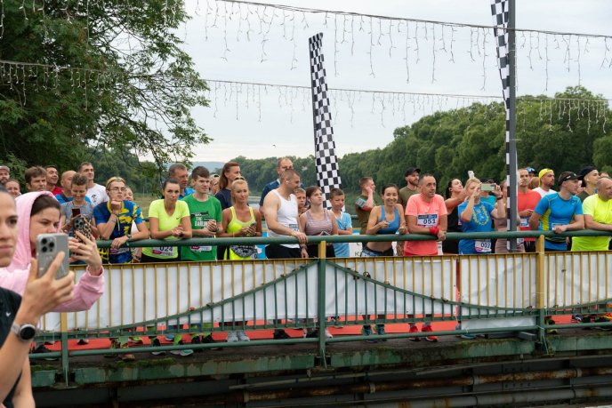 В Ужгороді відбувся благодійний забіг на підтримку ЗСУ – 02