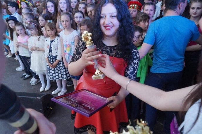 У Мукачево завітали відома співачка та хореограф – 08