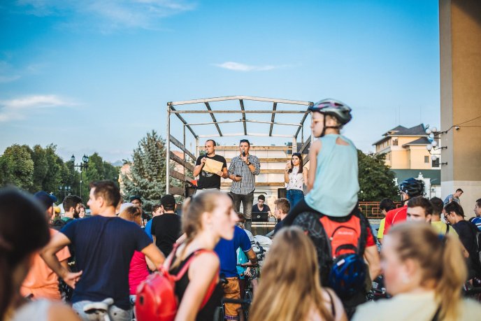 Понад триста ужгородців взяли участь у велозаїзді вулицями обласного центру – 14