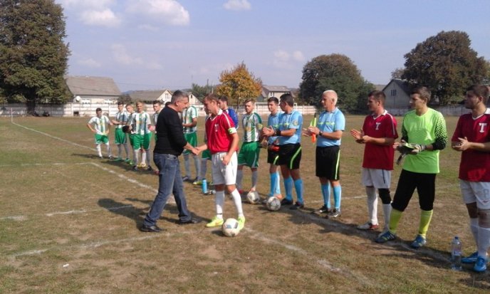 На Тячівщині та Рахівщині пройшли чергові матчі районної та обласної першостей з футболу – 11