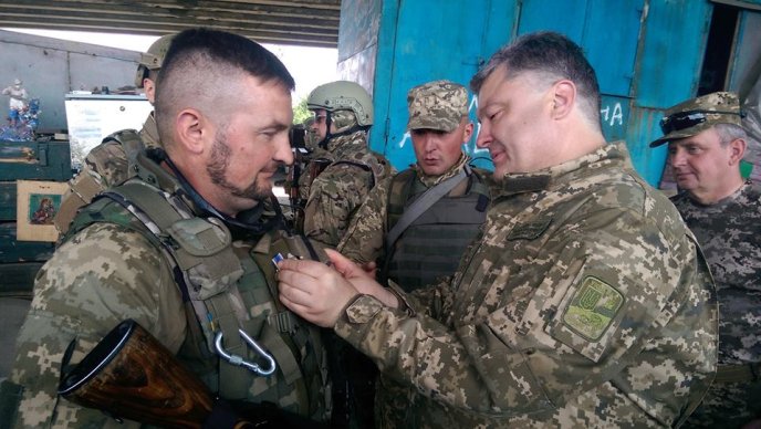 Командир батальйону 128-ї бригади Андрій Джус отримав запрошення на окрему зустріч з Президентом – 04