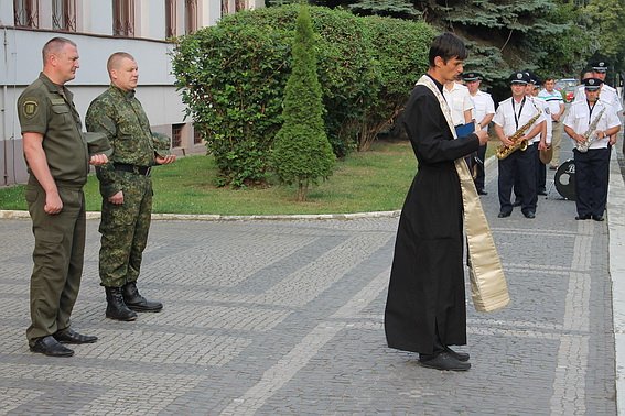 Сьогодні у зону АТО вирушив черговий загін закарпатських правоохоронців – 04