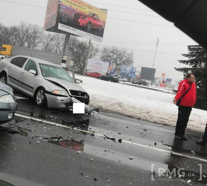 У Мукачеві сталась ДТП: зіткнулись дві "Шкоди" – 03