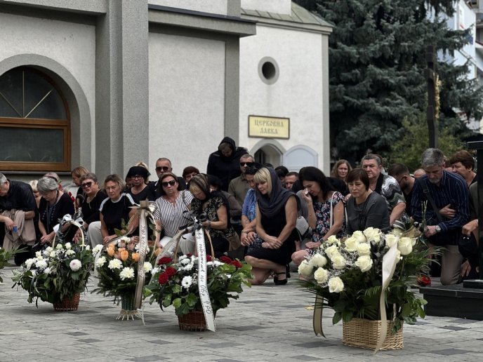 Провели в останню путь воїна, який з перших днів повномасштабного вторгнення захищав Україну – 02 Провели в останню путь воїна, який з перших днів повномасштабного вторгнення захищав Україну – 02