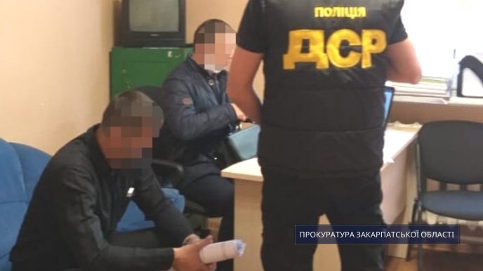 Резонансна стрілянина у Мукачеві: нападникам повідомлено про підозру – 01 Резонансна стрілянина у Мукачеві: нападникам повідомлено про підозру – 01