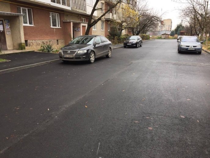 У Мукачеві завершили капремонт шести внутрішньоквартальних проїздів – 01