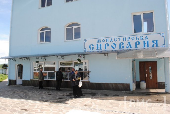 У Ракошині виготовляють сир за справжніми європейськими рецептами – 06 У Ракошині виготовляють сир за справжніми європейськими рецептами – 06