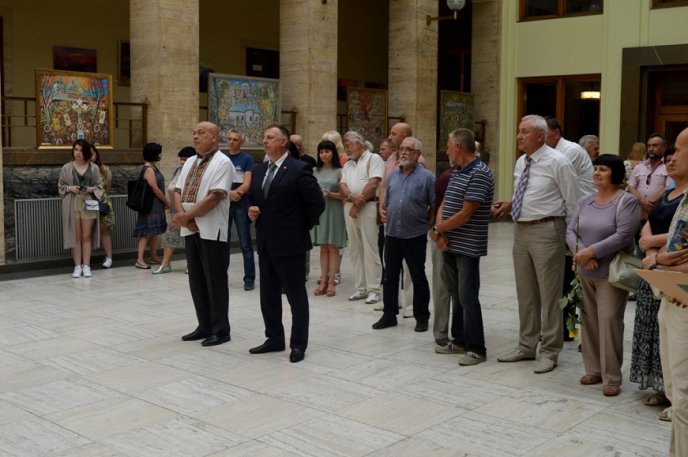 У фойє Закарпатської ОДА відкрили виставку художника Тараса Данилича – 02