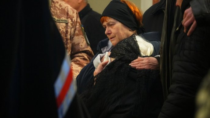 У Мукачеві поховали загиблого Героя – 06