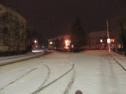 Берегівчани радіють першому у Новому році снігу (ФОТО) – 02