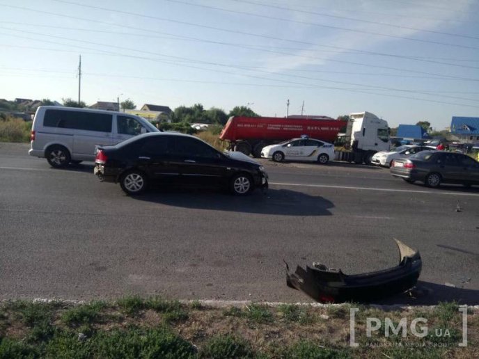 ДТП у Мукачеві: від удару одна автівка перекинулась – 03 ДТП у Мукачеві: від удару одна автівка перекинулась – 03