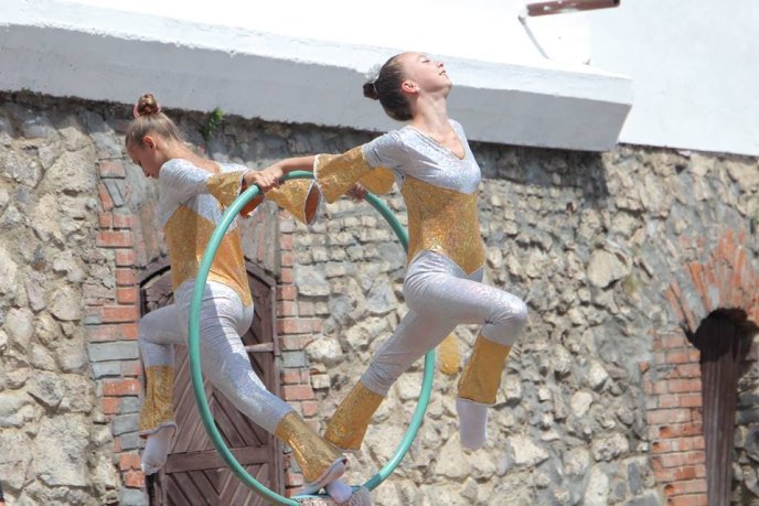 У Мукачеві влаштували реконструкцію весілля Ілони Зріні та Імре Текелі – 13