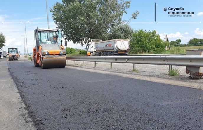 Що відомо про ремонт надважливої дороги на Закарпатті – 01 Ремонт дороги на Закарпатті