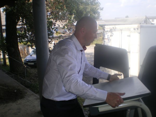 Школи Тячівщини отримали комплекти парт європейського зразка – 06